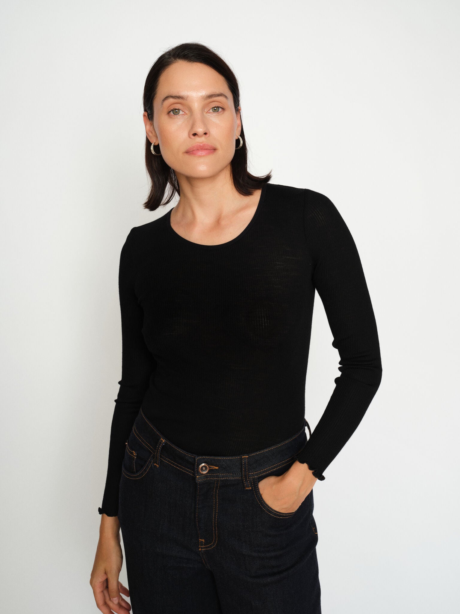 Modelshot / Black / Detail